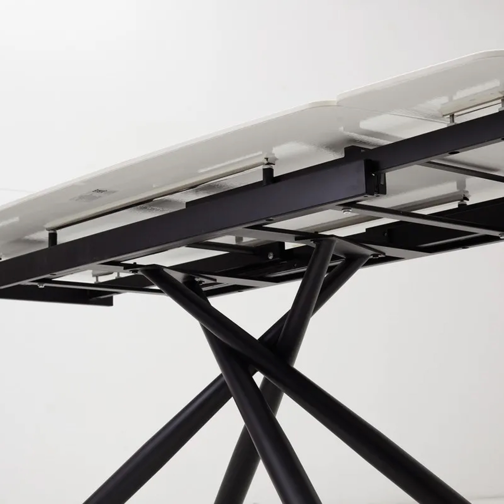 Стол обеденный раскладной из керамогранита на 1 ножке (арт 30781) - Фото 1